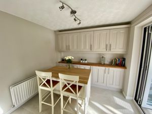 Dining Kitchen- click for photo gallery